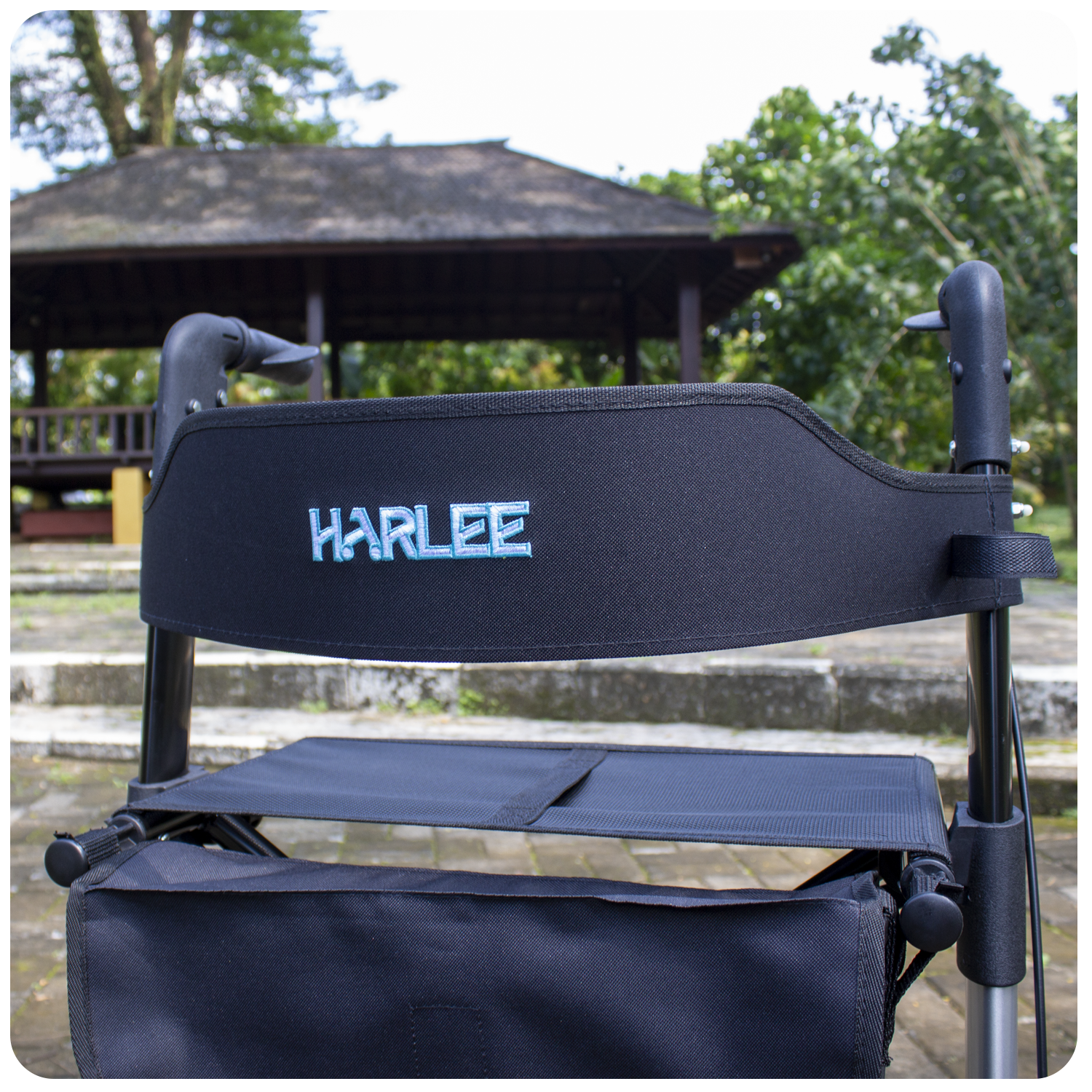 Harlee Rollator background taman