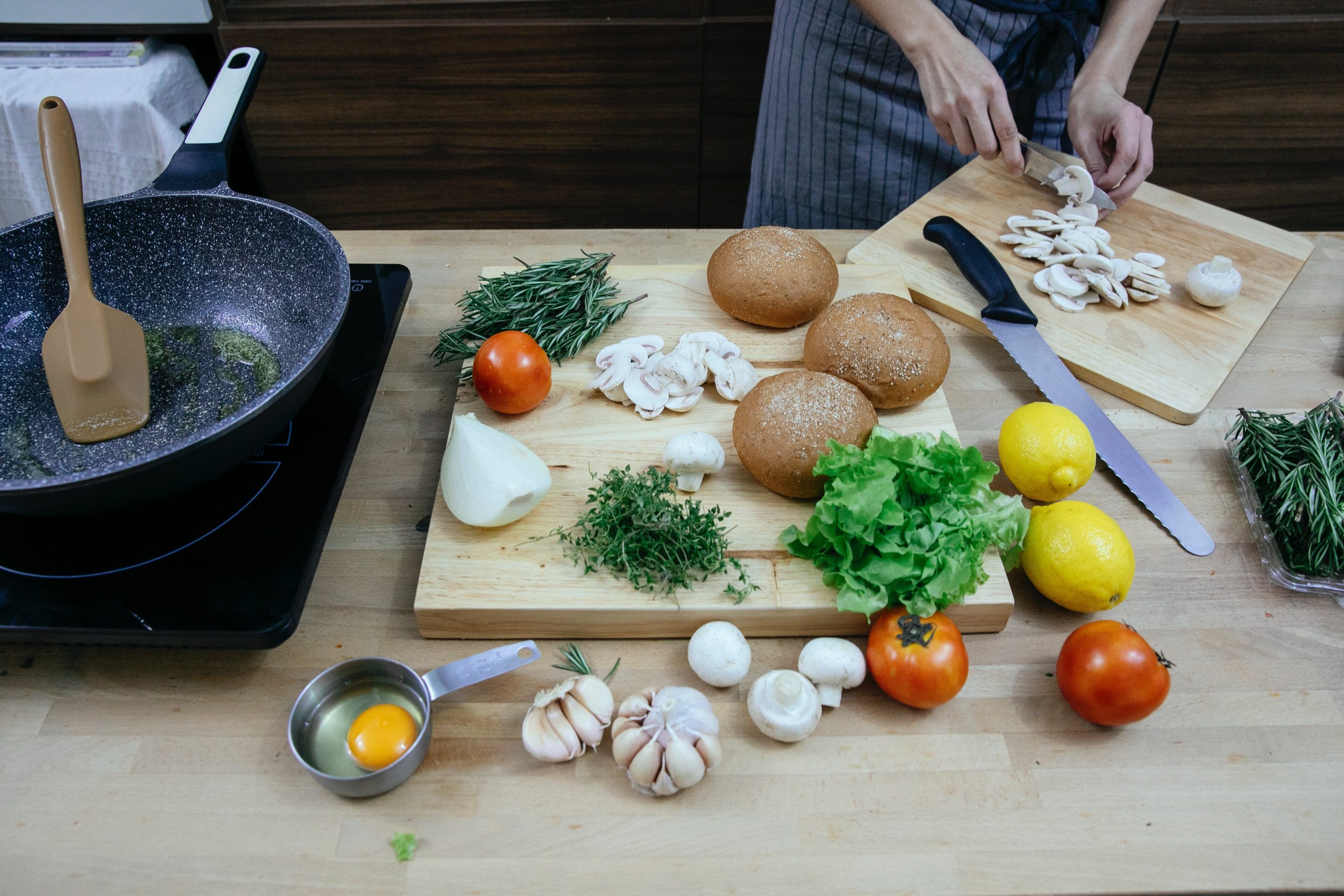 Read more about the article Menjaga Pola Makan Sehat Bagi Lansia