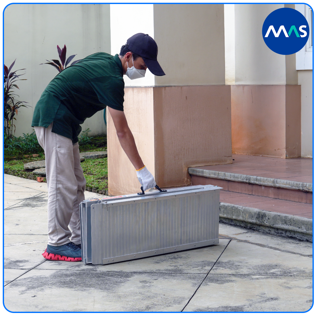 Portabilitas MAS Wheelchair Ramp