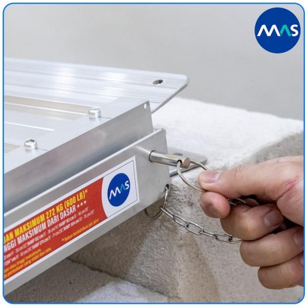 MAS Wheelchair Ramp / Jalur Landai Kursi Roda - Single-fold with Anti-Skid 122cm - Gambar 6