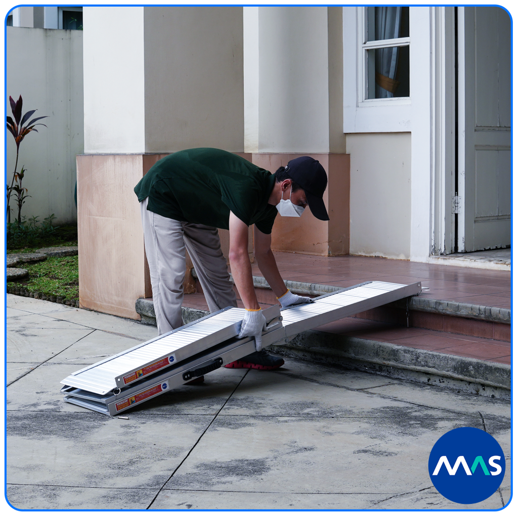Rotasi Ramp MAS Wheelchair Ramp / Jalur Landai Kursi Roda - Multi-fold 183cm - Mega ...