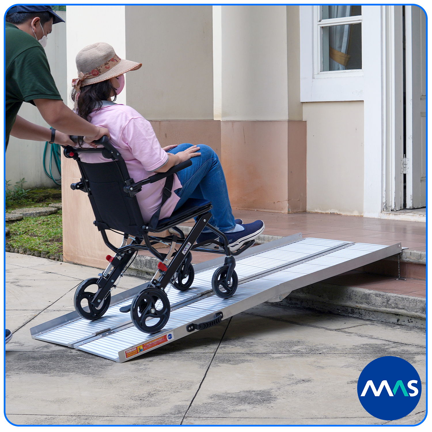 MAS Wheelchair Ramp / Jalur Landai Kursi Roda - Multi-fold 183cm - Gambar 5