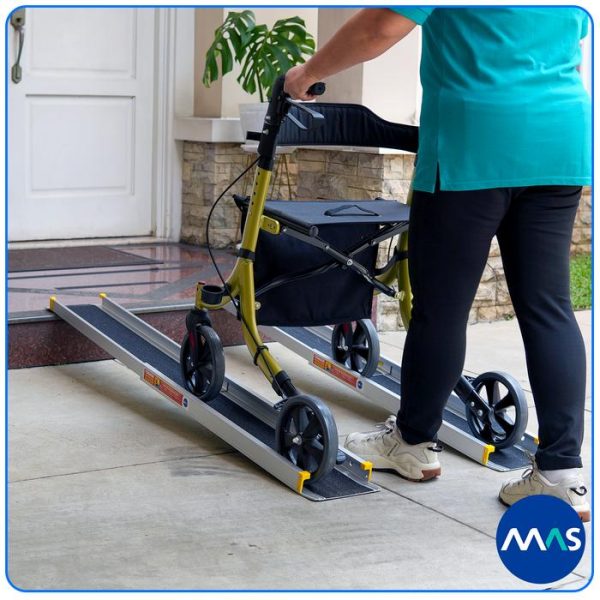 MAS Wheelchair Ramp / Jalur Landai Kursi Roda - Telescopic with Anti-Skid 152cm - Gambar 4